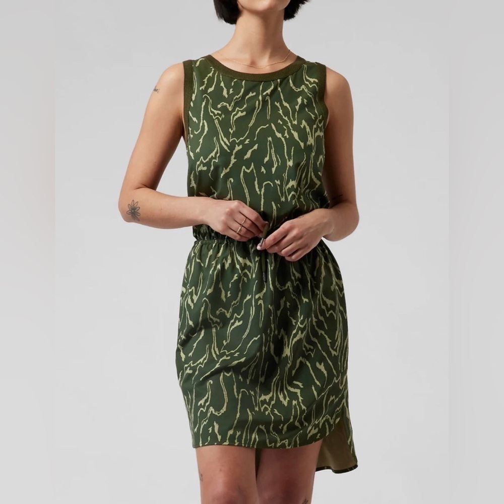 Athleta Rincon Printed Dress, Voyage Eucalyptus Olive
